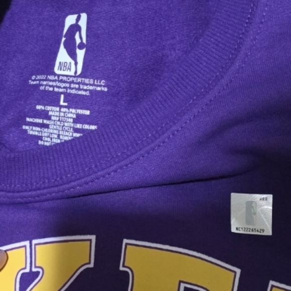 NBA LOS ANGELES LAKERS UNISEX SWEATSHIRT SIZE L - Picture 4 of 4